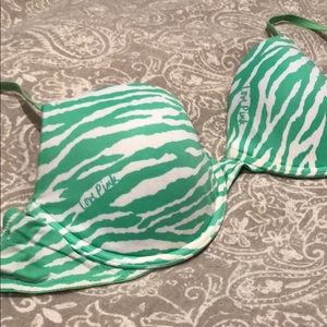 Wear everywhere Demi